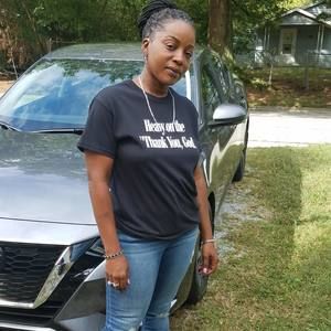 Meet your Posher, Crystal